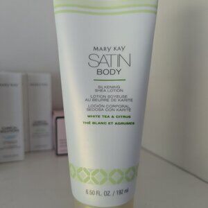 Mary Kay - White Tea & Citrus Satin Body Silkening Shea Lotion